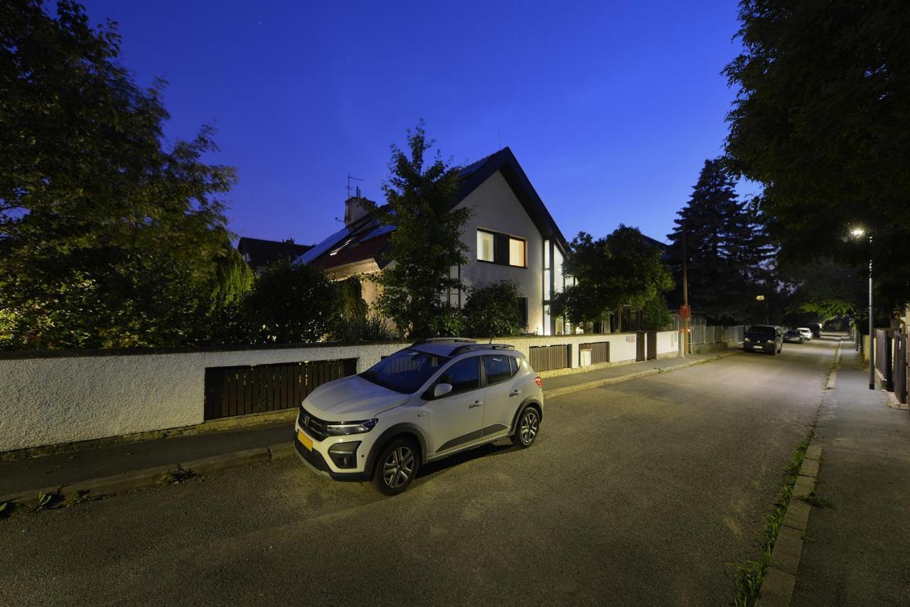 A. V. Pension Praha Dış mekan fotoğraf